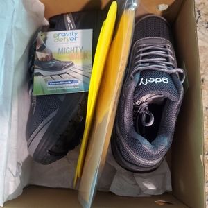 Gdefy mighty walk shoes. VersoShock -